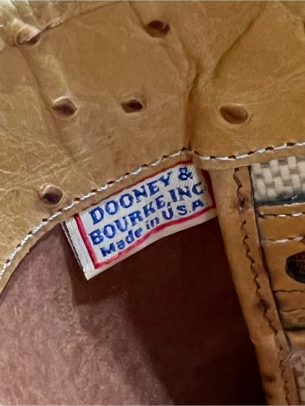 Vintage Dooney & Bourke Tan Ostrich Embossed Leather Bucket Bag Tote Made in USA - Picture 6 of 12
